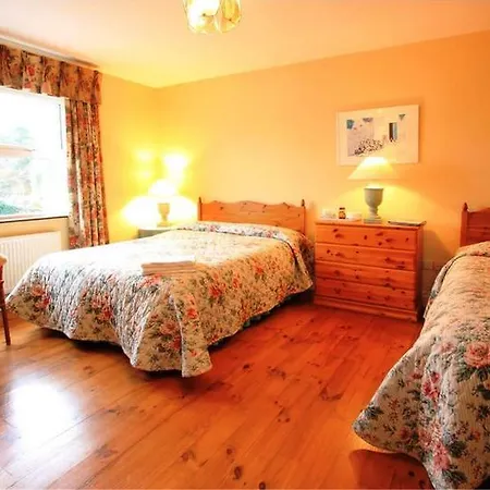 Hotel Oldchurch House